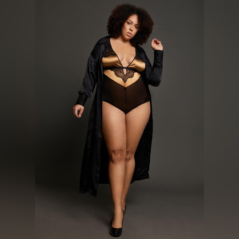 Elegant Plus Size Black and Gold Lace Bodysuit 2X NWOT